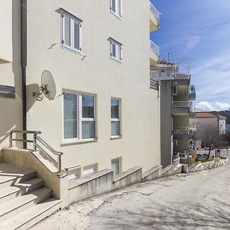 Apartment Jelas Макарска Экстерьер фото